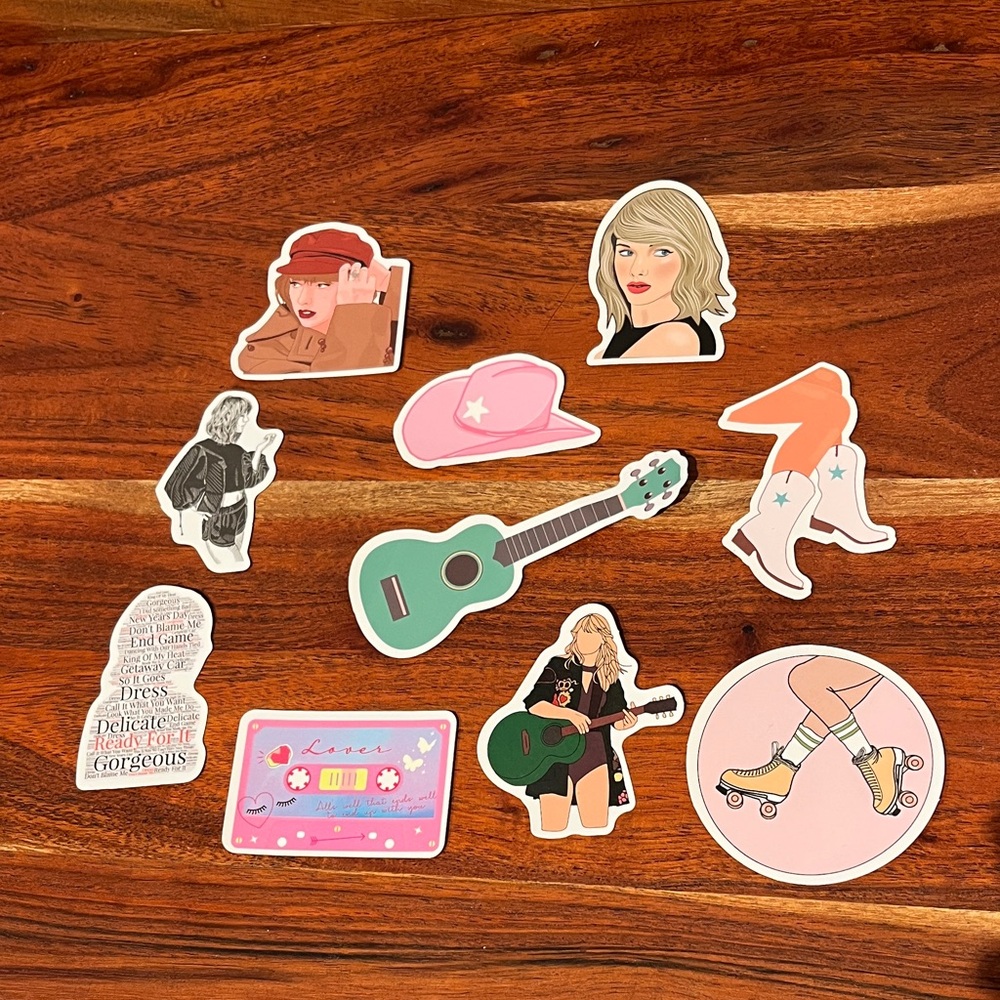 SET OF TAYLOR SWIFT STICKERS